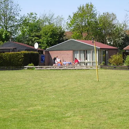 Holiday home Zonneweelde Dirkshorn
