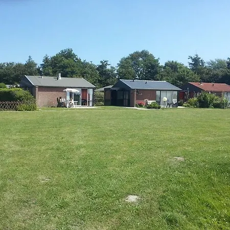 Holiday home Zonneweelde Dirkshorn