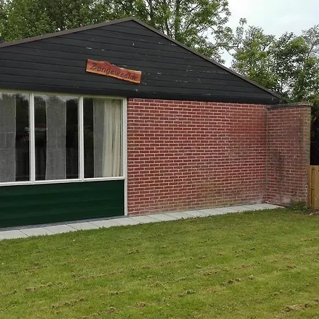 Holiday home Zonneweelde *